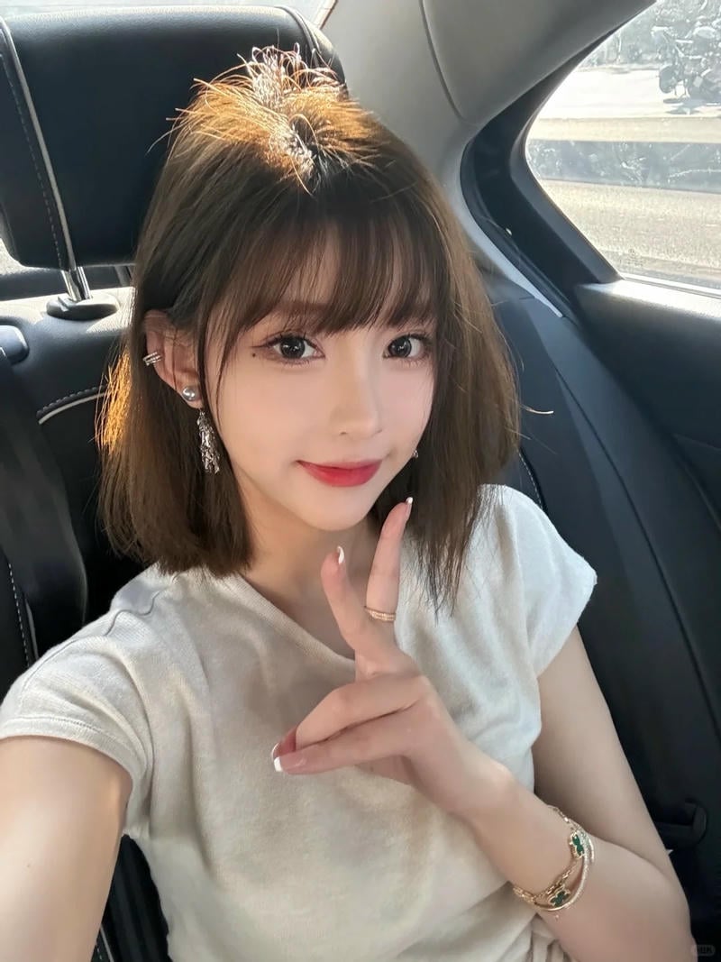 ảnh gái xinh tóc ngắn 15