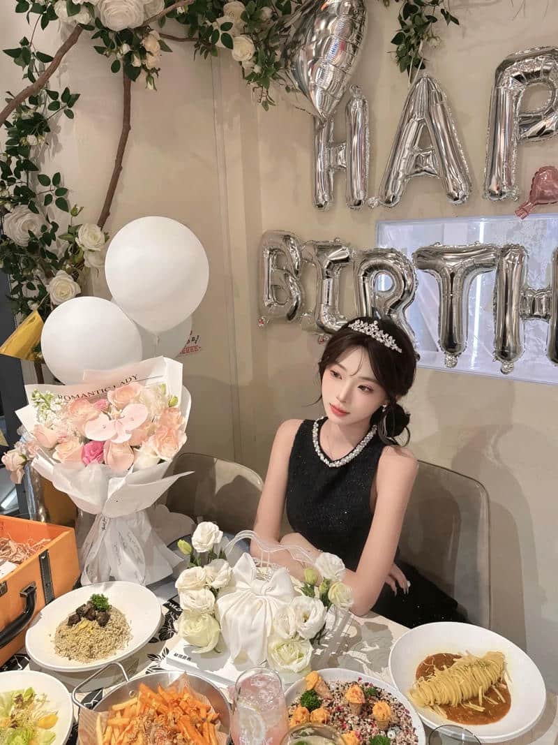 ảnh gái xinh chúc mừng sinh nhật 47