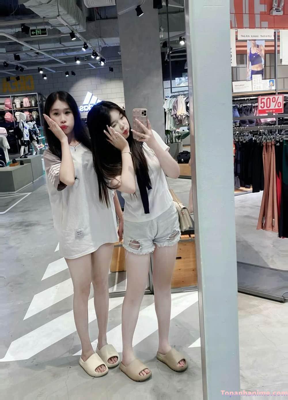 ảnh gái mặc quần ngắn 25