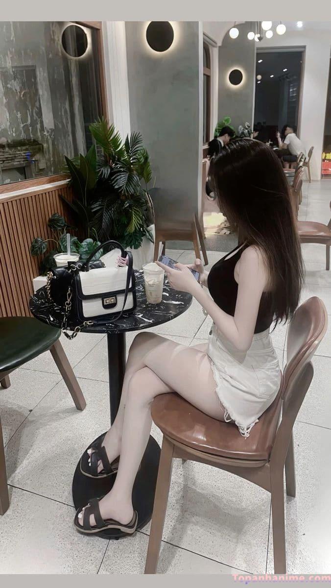 Ảnh gái xinh thích che mặt 9