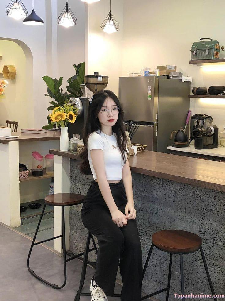 Ảnh gái xinh đeo kính 5