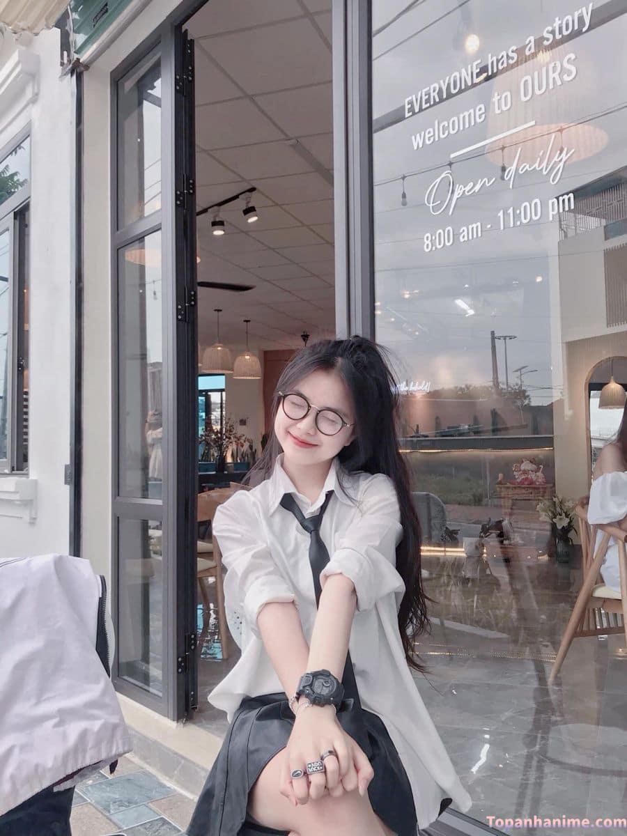 Ảnh gái xinh đeo kính 6