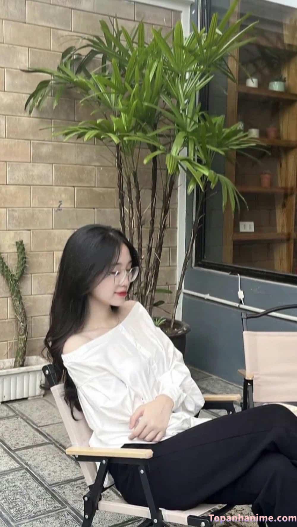 Ảnh gái xinh đeo kính 10