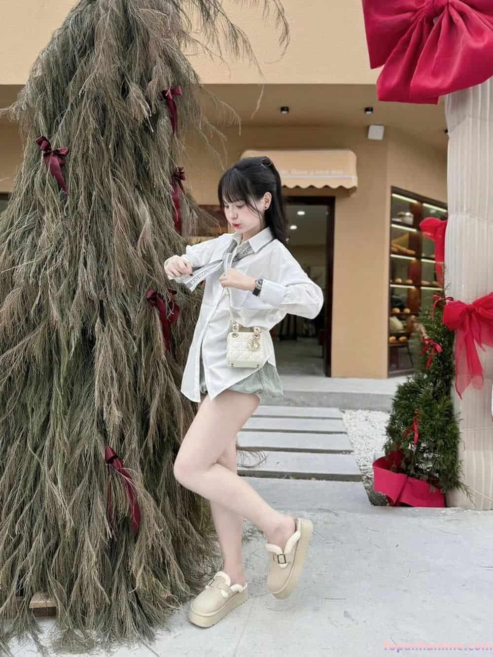 ảnh gái mặc quần ngắn 26