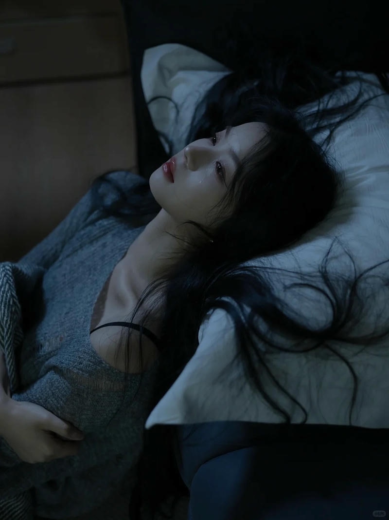 ảnh con gái khóc 57