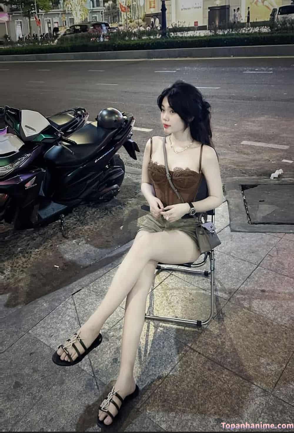 ảnh gái mặc quần ngắn 8