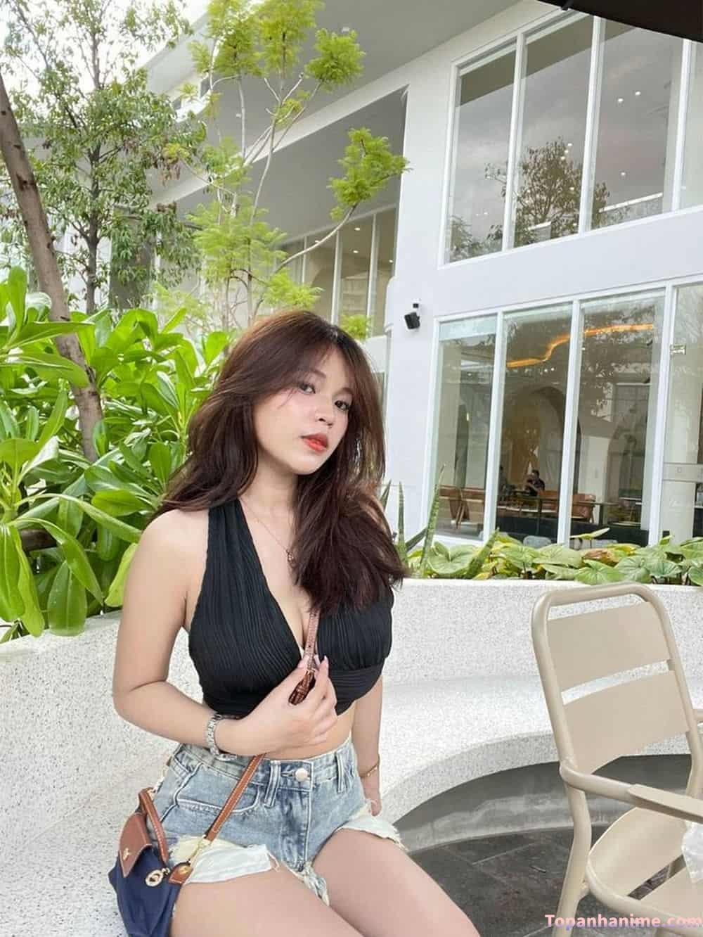 ảnh gái mặc quần ngắn 17