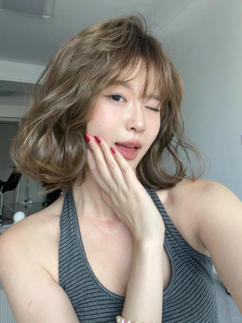 Ảnh gái xinh tóc ngang vai 2k3 54