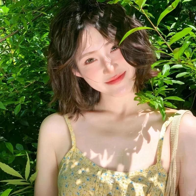 ảnh gái xinh tóc ngắn 31