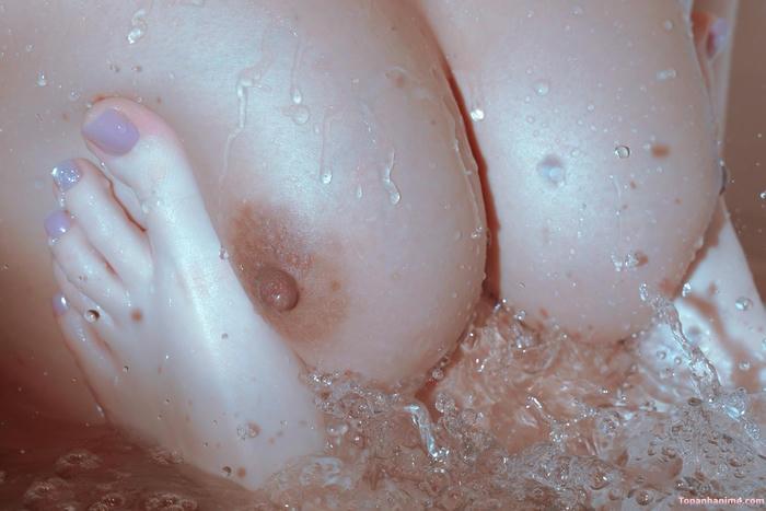 Mẫu ảnh vú to ko che 28