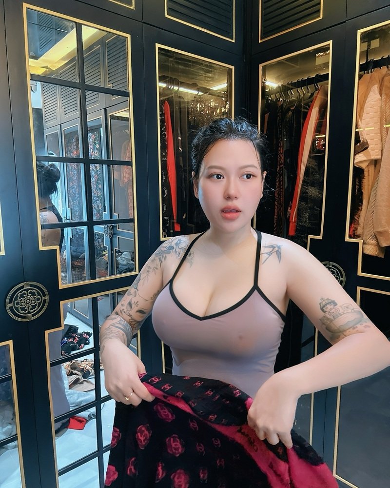 ảnh Suzie Nguyễn Onlyfans 40