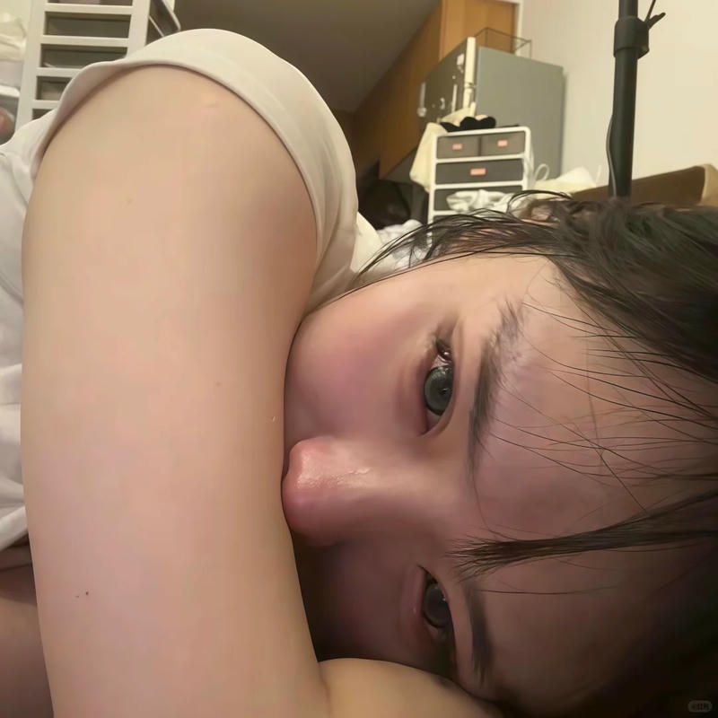 ảnh con gái khóc 71