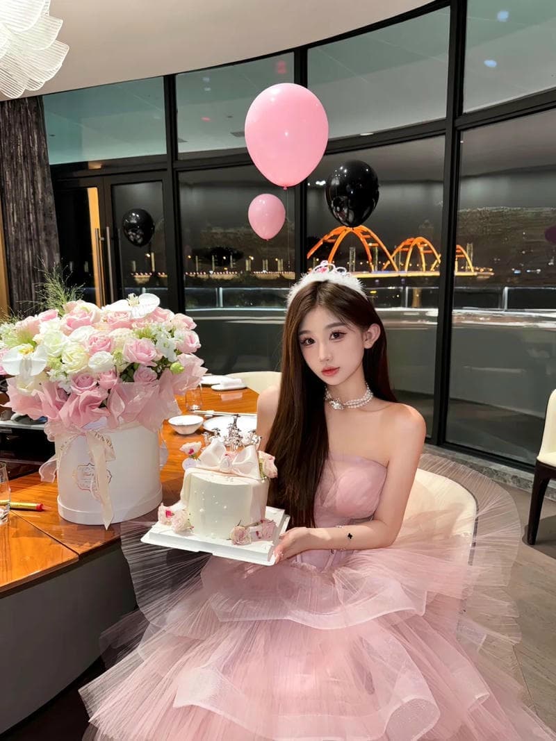 ảnh gái xinh chúc mừng sinh nhật 69