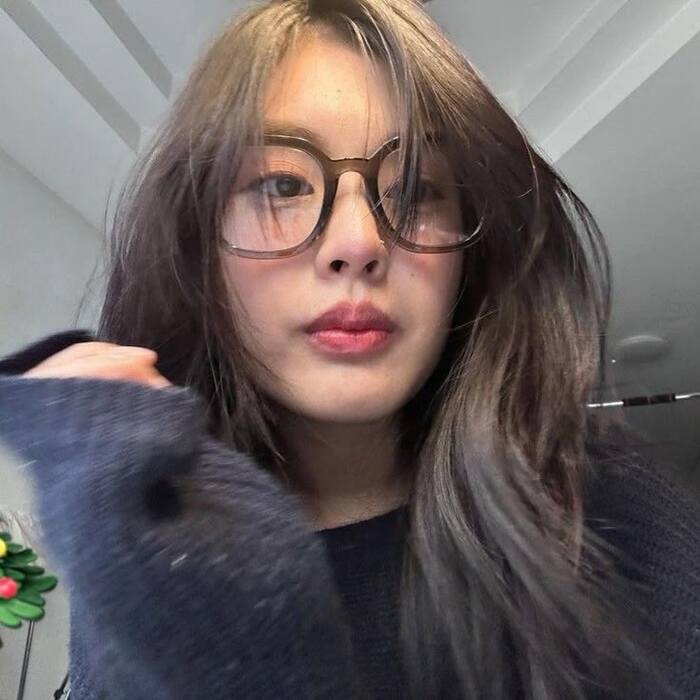 Girl DP for WhatsApp 5