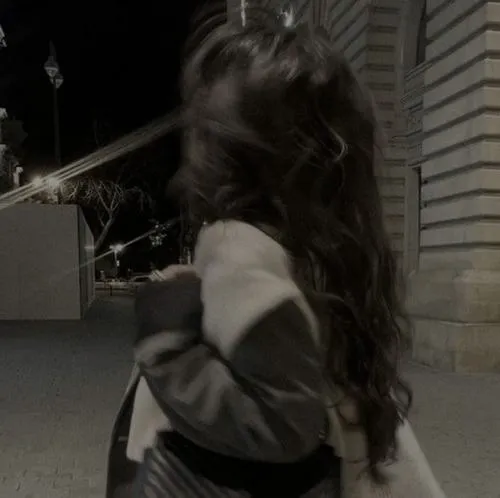 Ảnh Che Mặt Con Gái Avatar Cute 73