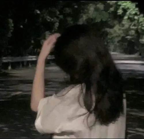 Ảnh Che Mặt Con Gái Avatar Cute 74