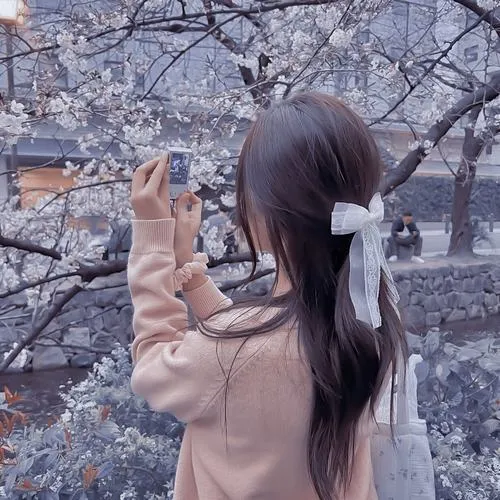 Ảnh Che Mặt Con Gái Avatar Cute 2