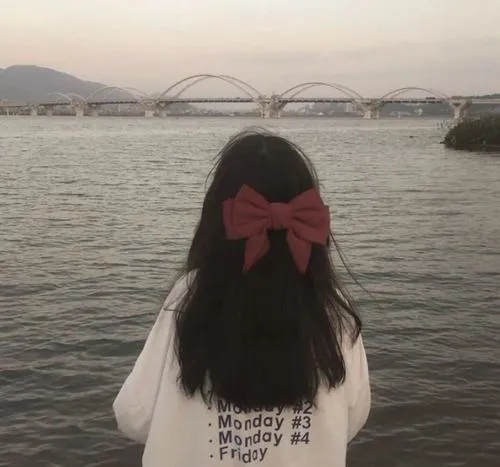 Ảnh Che Mặt Con Gái Avatar Cute 52