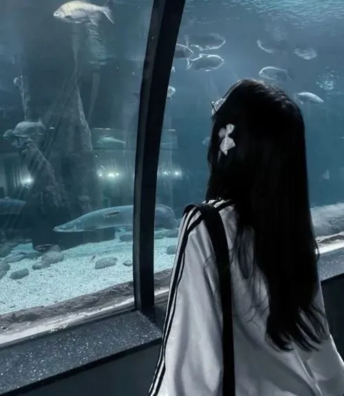 Ảnh Che Mặt Con Gái Avatar Cute 46