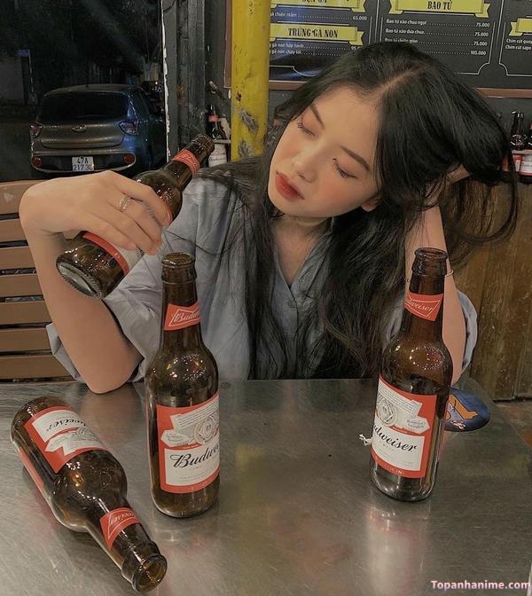 ảnh con gái uống bia 39