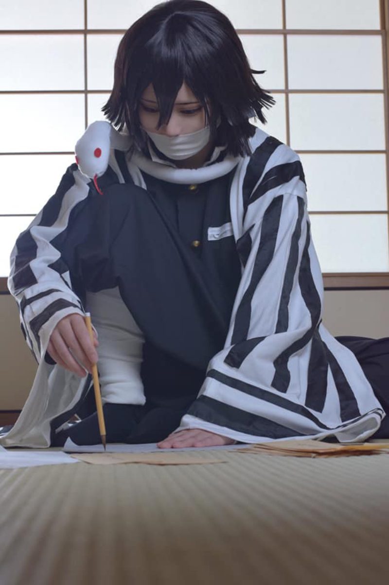 Ảnh cosplay Obanai 12
