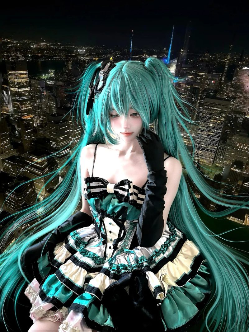 ảnh cosplay Miku Nakano 39