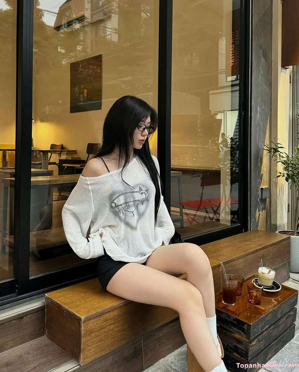 ảnh đùi con gái 26