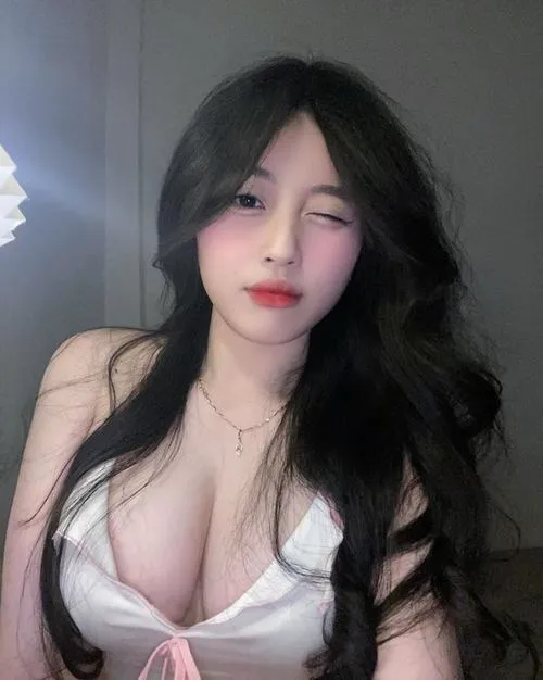 Ảnh Gái Xinh Vú To Ngực Bự 113