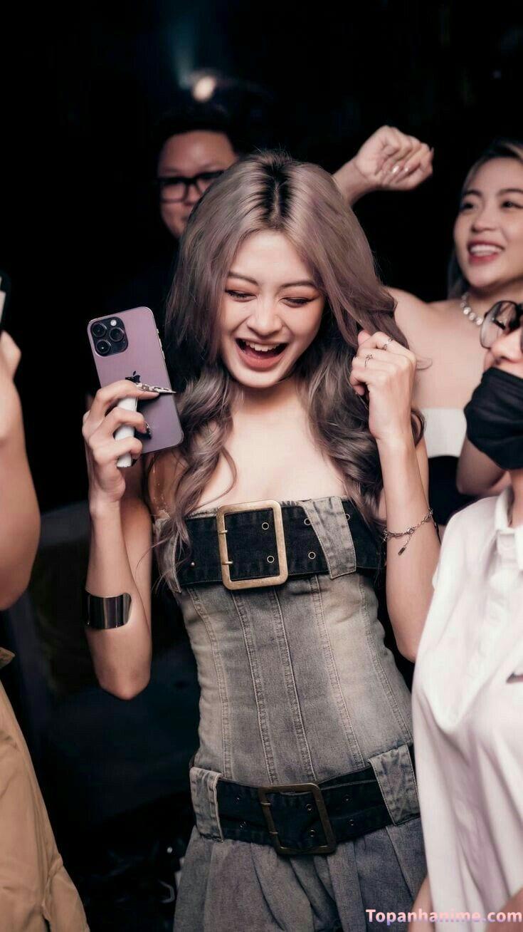 ảnh gái đi bar 11