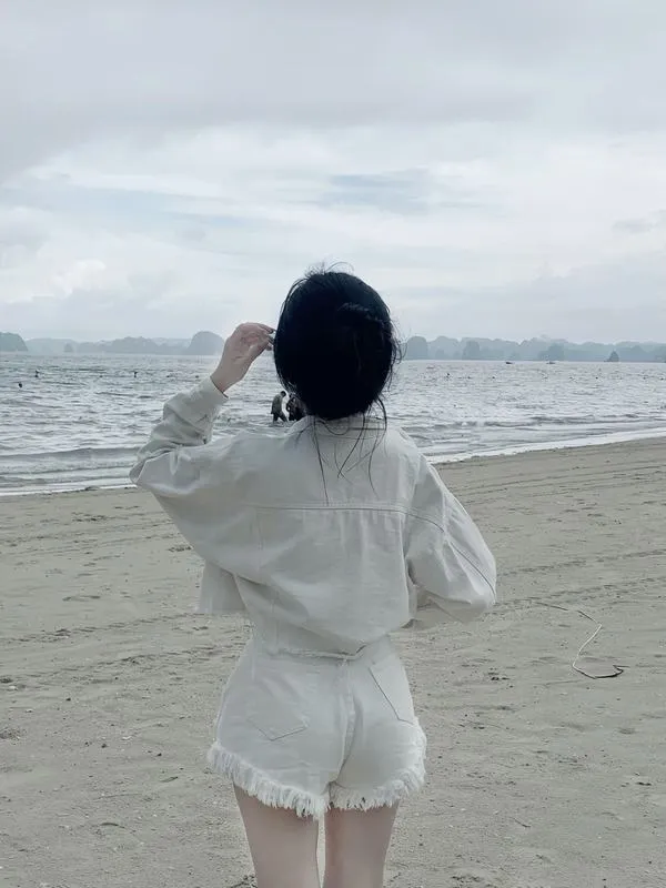 Ảnh Gái Đi Biển Che Mặt 23