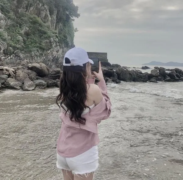 Ảnh Gái Đi Biển Che Mặt 44