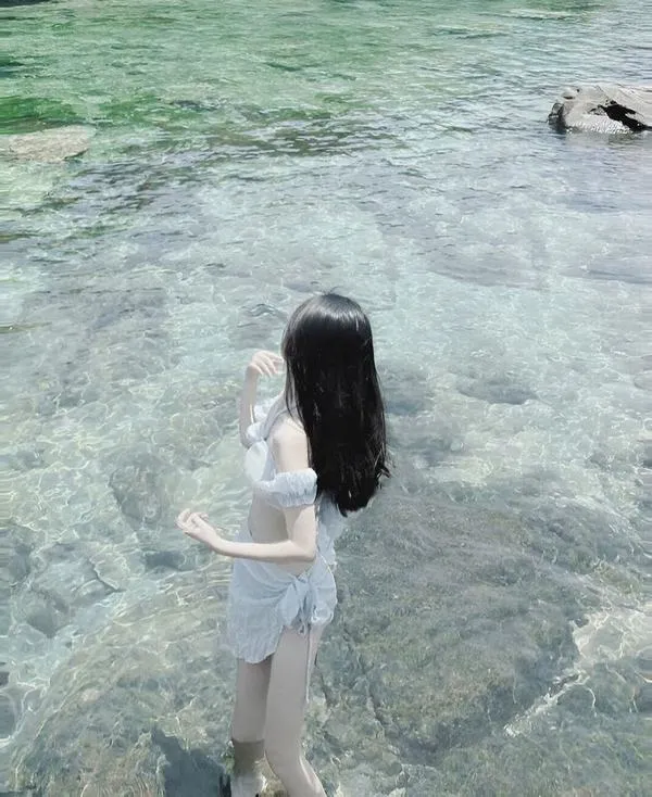 Ảnh Gái Đi Biển Che Mặt 59