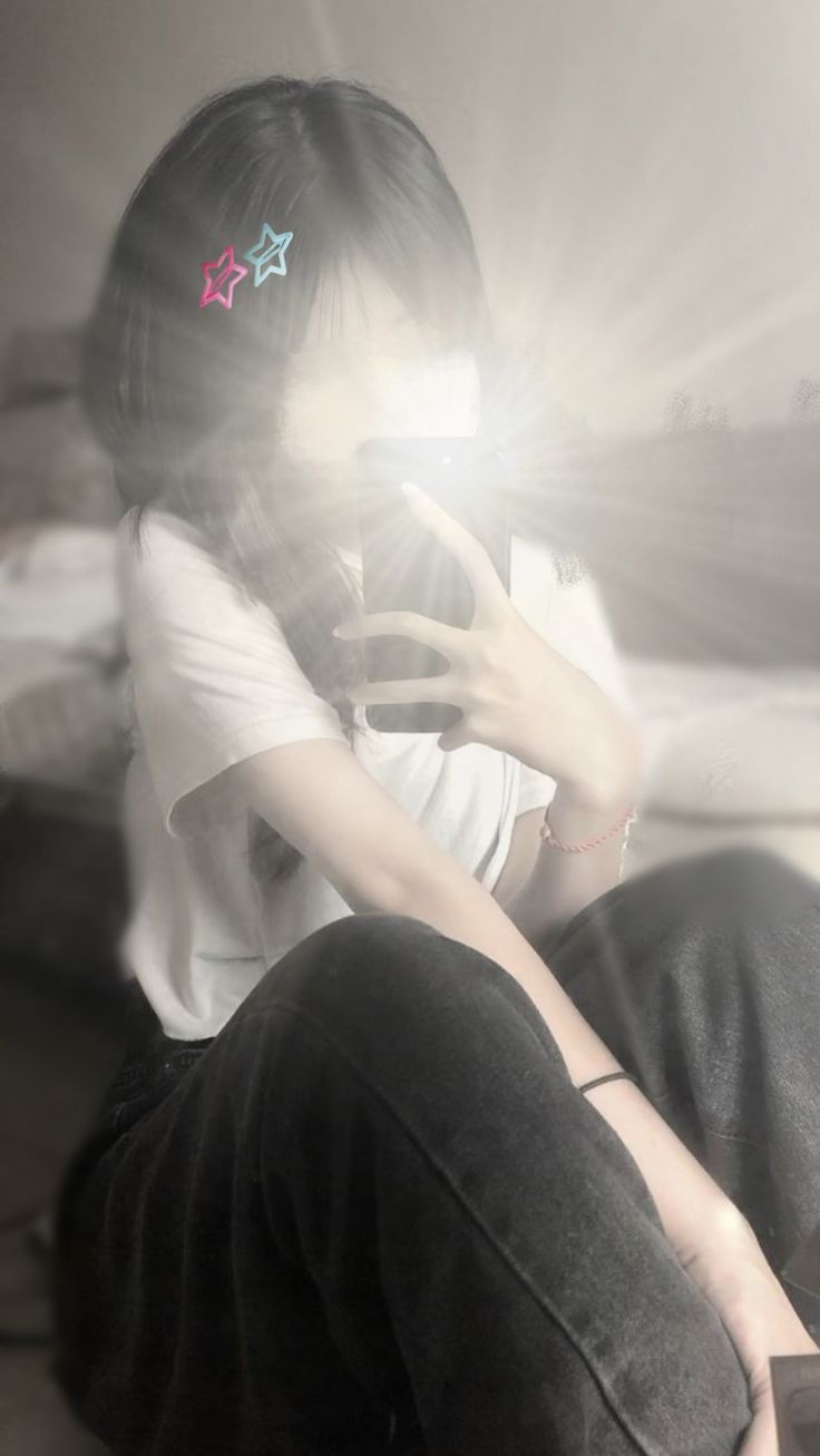 Ảnh gái xinh che mặt 2