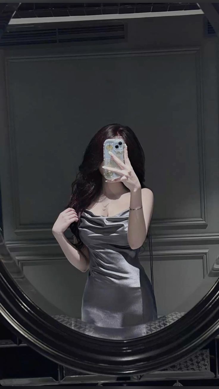 Ảnh gái xinh che mặt 4