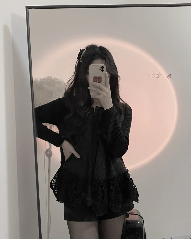 Gái Xinh Che Mặt Bằng Điện Thoại 13