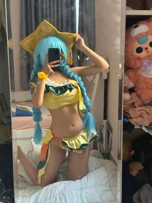 Ảnh Gái Xinh Cosplay Bikini sexy 41