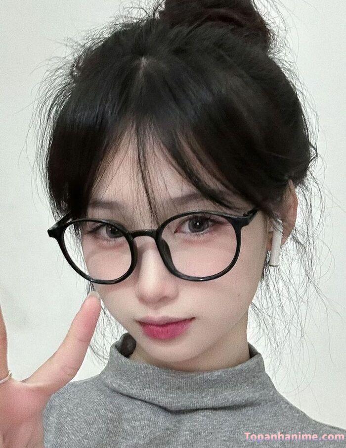 Ảnh gái xinh đeo kính 44