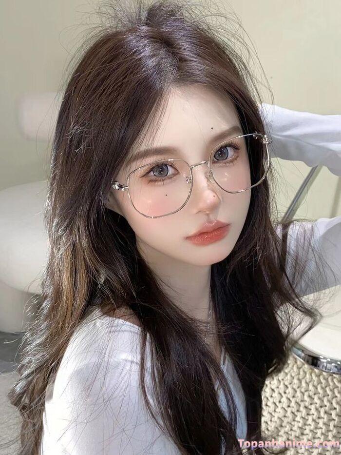 Ảnh gái xinh đeo kính 51
