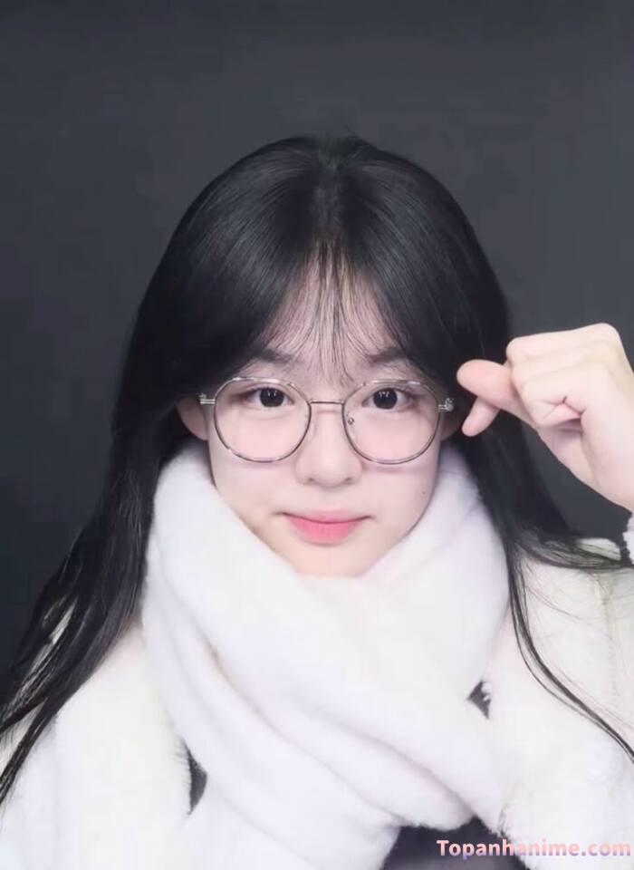 Ảnh gái xinh đeo kính 56