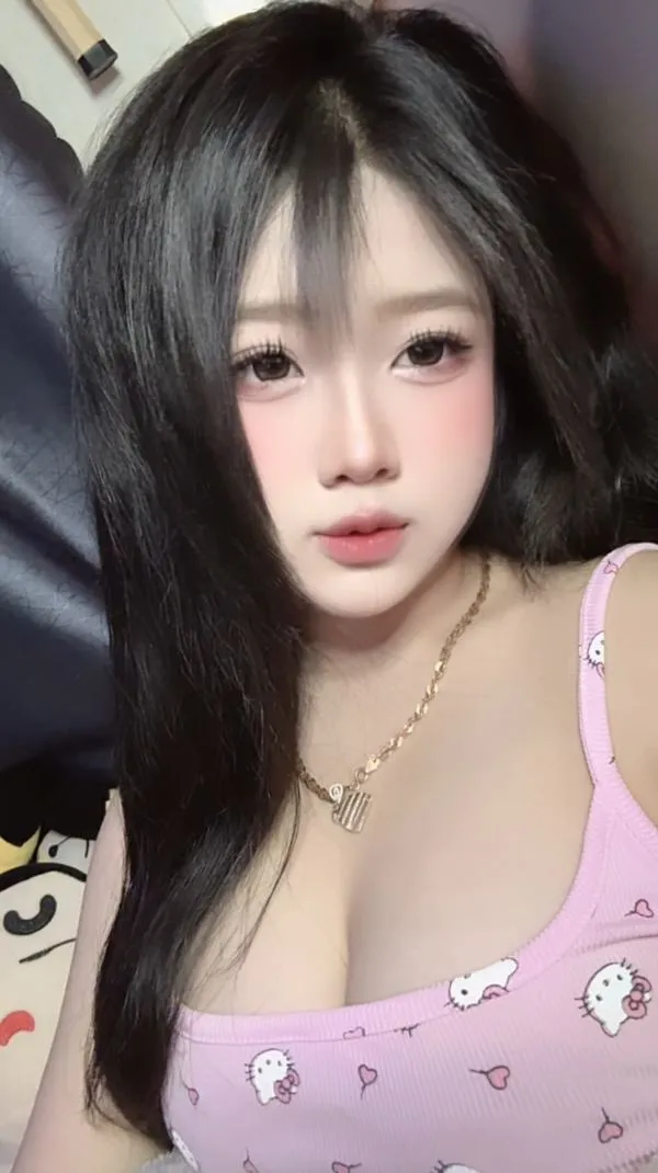 Ảnh Gái Xinh Khoe Ngực 65