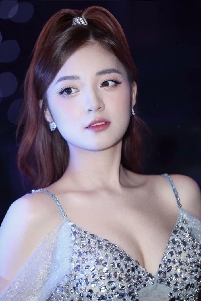 MC Phương Thảo bikini 8