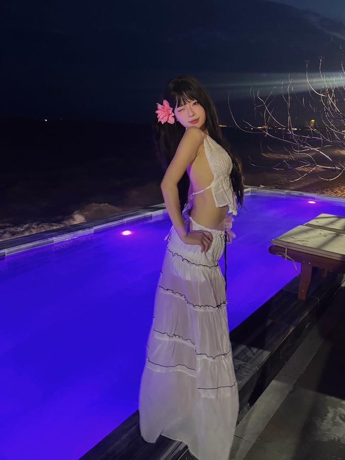 Ngọc Kem bikini 30