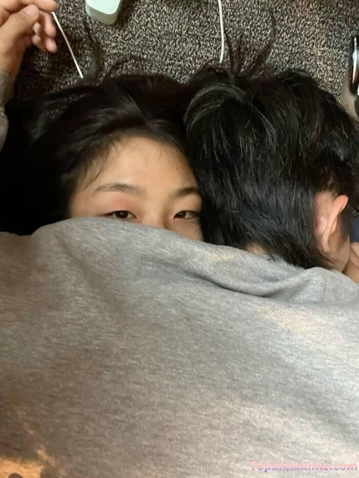 Ảnh ôm người yêu ngủ 15