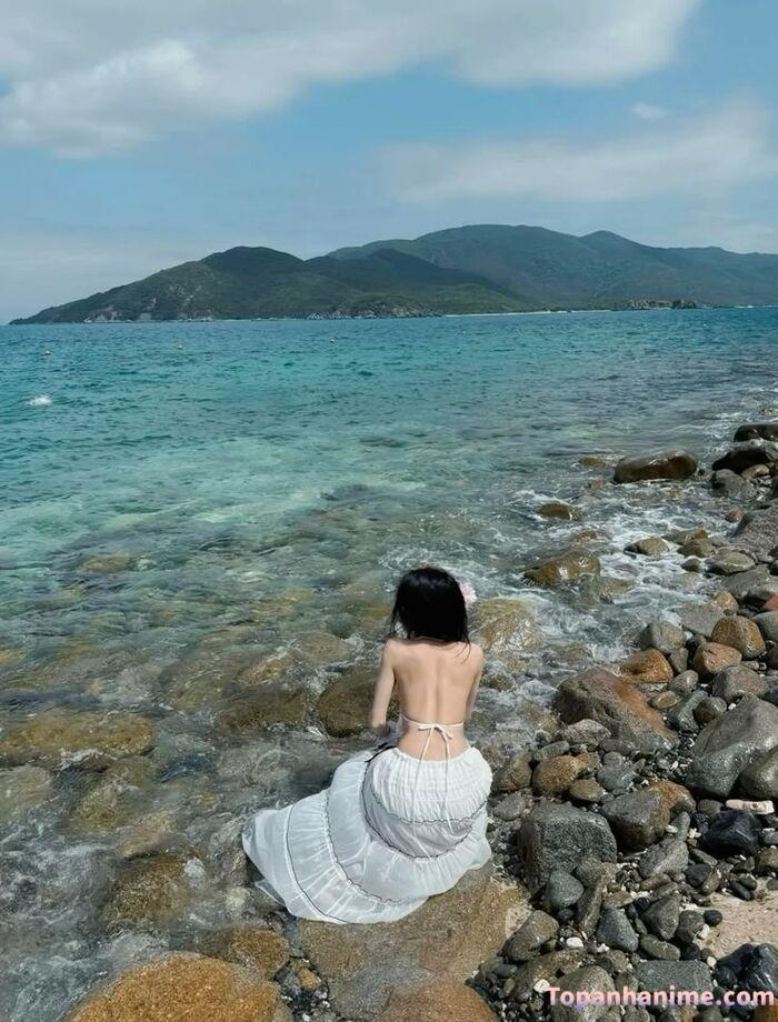 ảnh sau lưng cô gái 15