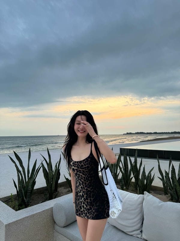 Hình Ảnh Sex Hiền Hồ 24