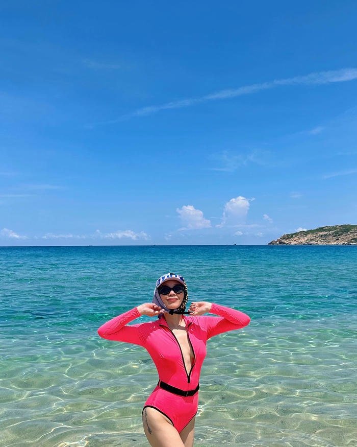 ảnh Tóc Tiên bikini 31