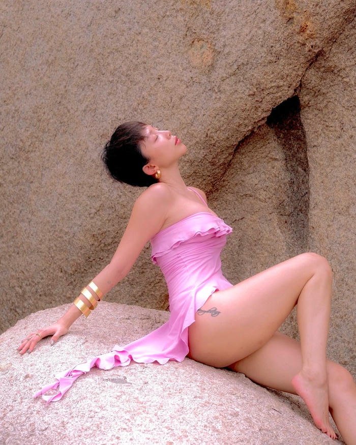 ảnh Tóc Tiên bikini 28