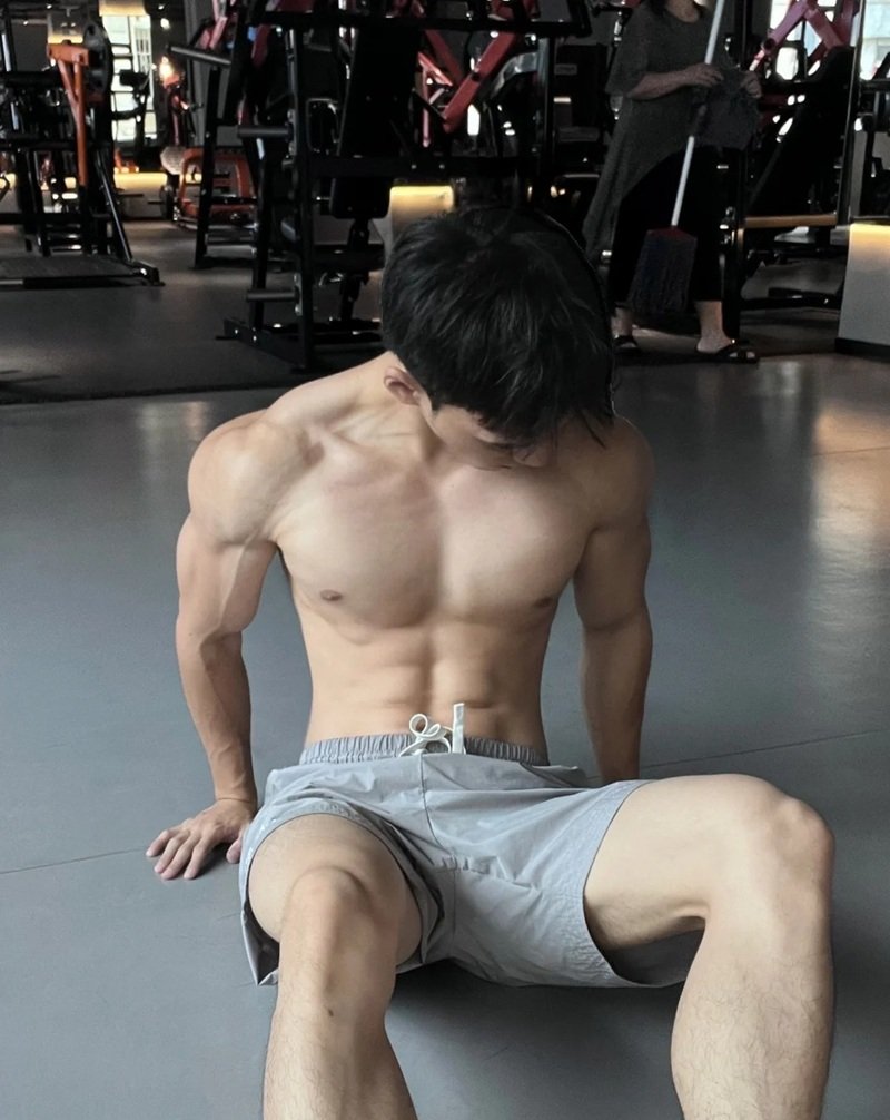 ảnh trai 6 múi 21