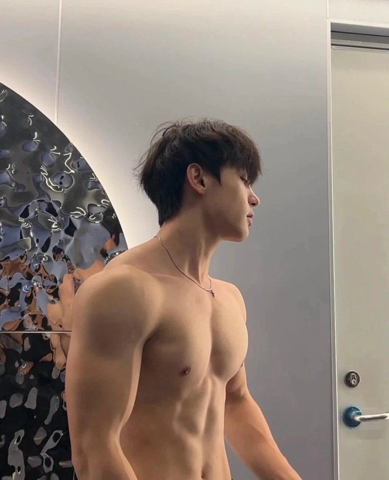 ảnh trai 6 múi 33