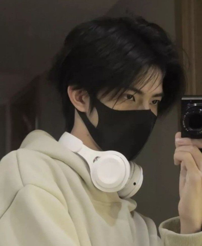 Ảnh trai đẹp đeo khẩu trang 27